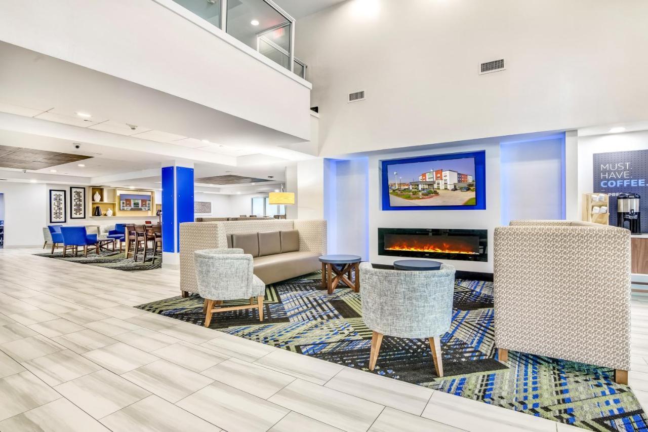 Holiday Inn Express & Suites Longview North By Ihg Exterior photo
